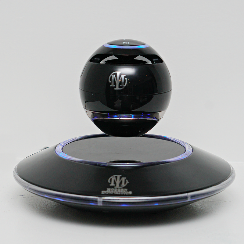 Levitating Bluetooth Speakers | Black & White